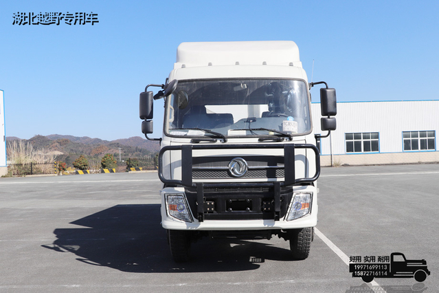 4×4东风25m³冷藏车_四驱前5吨后10吨鲜奶果蔬水产品运输车_190马力专用厢式车