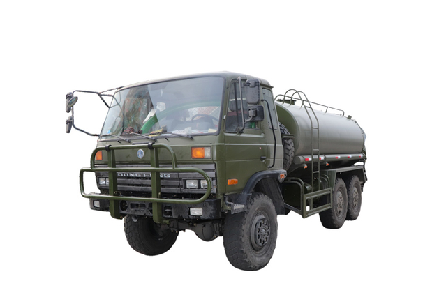 190马力EQ2102G越野专用10m³水车厂家配置_六驱245平头153运输液体车价格_6×6东风经典210马力军车5/8/12/15/20方罐体电话