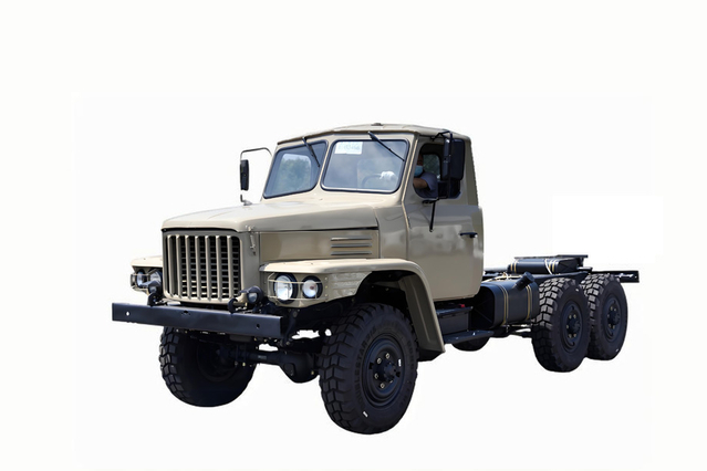 东风EQ2082底盘2.5吨小钢炮 _240越野卡车170马力_6*6经典25Y专用车底盘