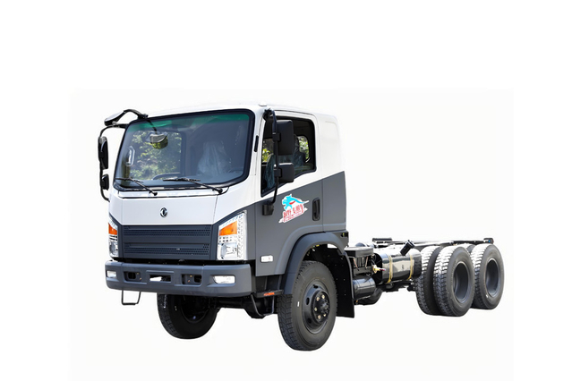  EQ2082越野卡车后双胎自卸底盘_东风六驱后八轮平头“山猫”越野翻斗_6*6“山猫”专用车