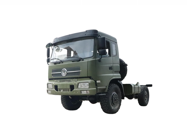 东风EQ2070平头运兵车底盘_4×4越野专用车3.5吨小钢炮出口_190马力四驱卡车