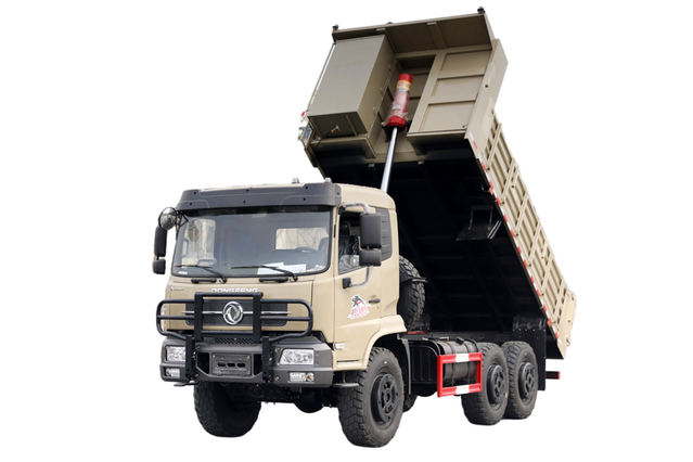 自卸出口210马力EQ2102G越野专用车厂家_康明斯240/260/潍柴190定制六驱245平头153翻斗运输车配置_6×6东风经典军车10/12/15//20吨运兵车价格销售电话