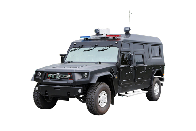 高顶MT/AT195马力双排东风EQ2063越野底盘改装载货/溜背厢式警用销售电话_M50四驱全地形检修车猛士应急救援专用车配置报价_4*4高机动猛士可上牌检测车民用版维修保障车厂家价格