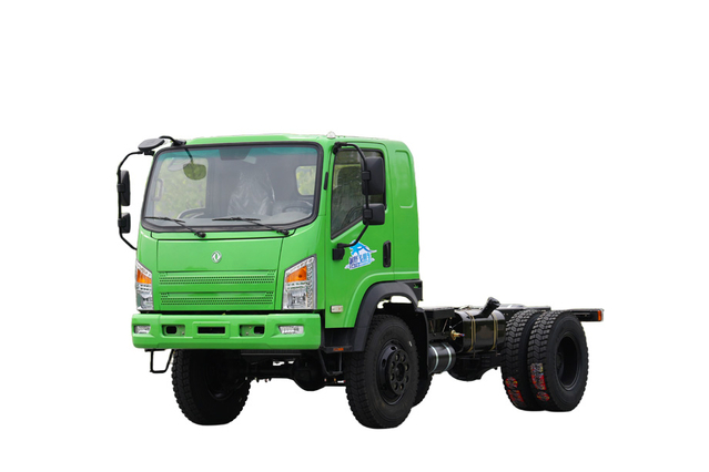 170马力东风4×4越野专用车底盘改装厂家_可定制4×2出口_挖机板/平板/厢式/仓栅/环卫/工程车报价